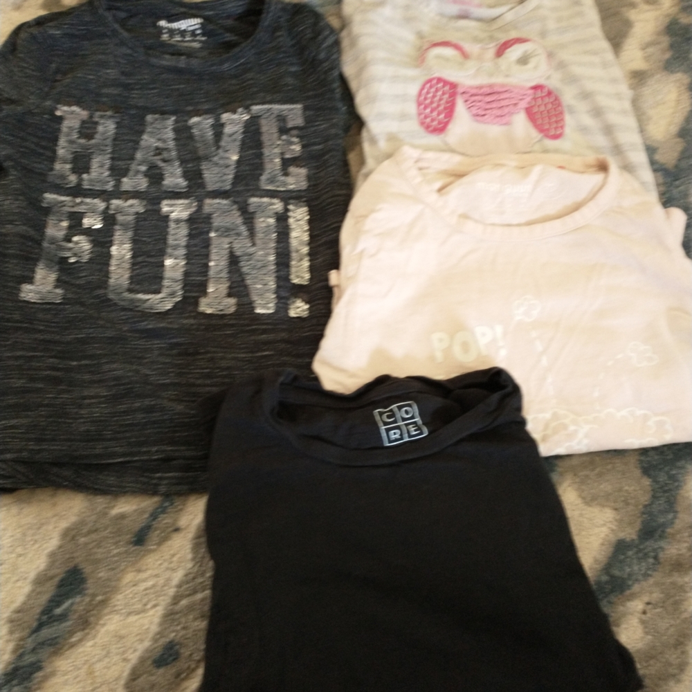 Girls clothing bundle four shirts two pants